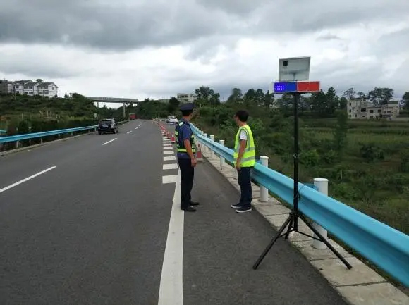 来宾高速公路钢护栏